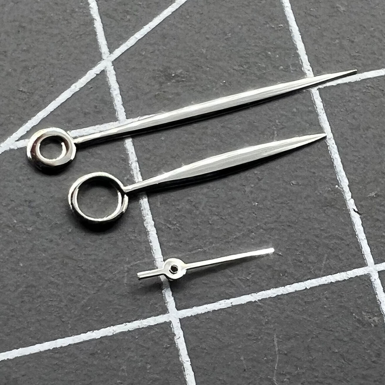Long polished silver watch hands for ST3600/ST3620/ETA6497/6498 movements, precision fit.