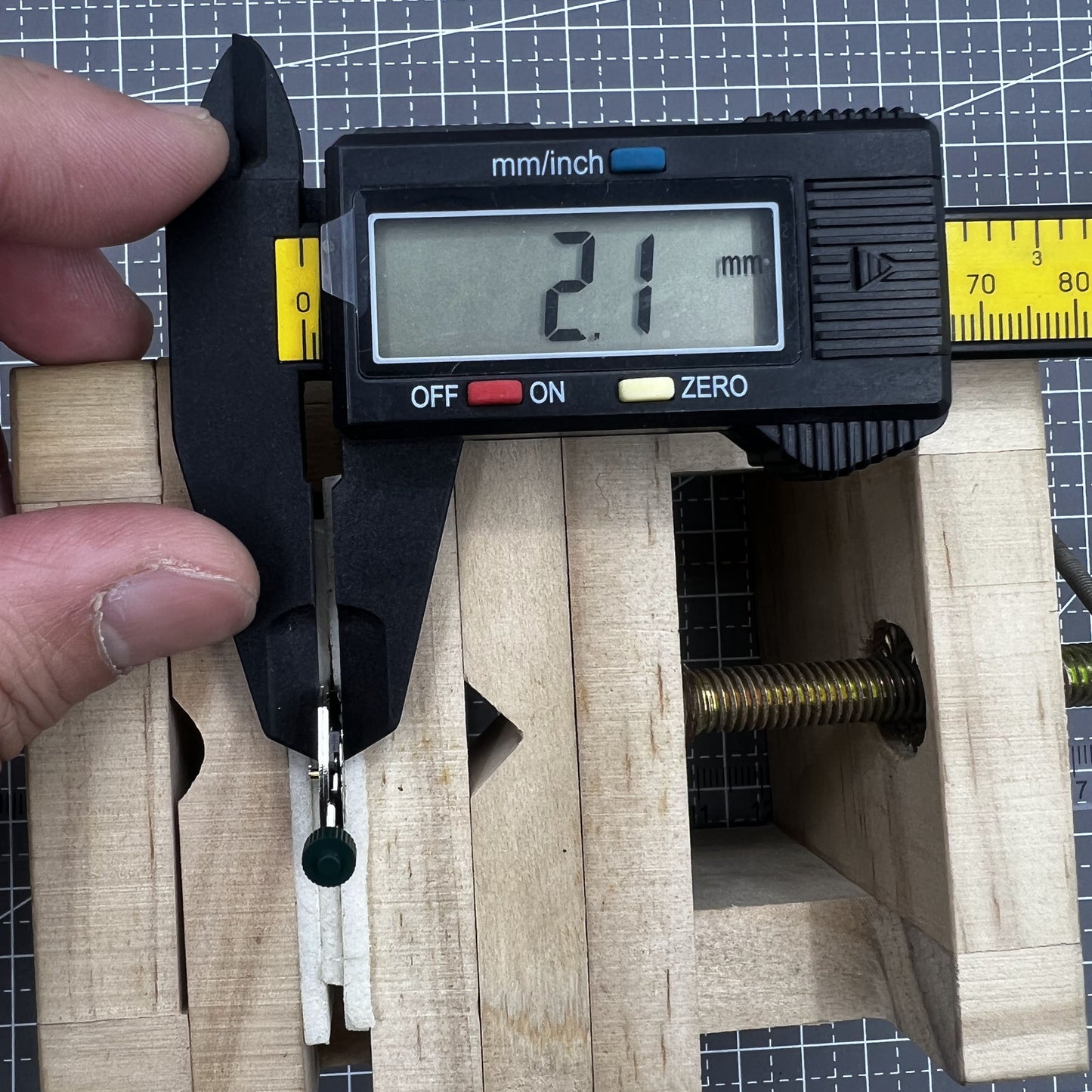 Remplacement du mouvement de montre à quartz Ronda 1069 