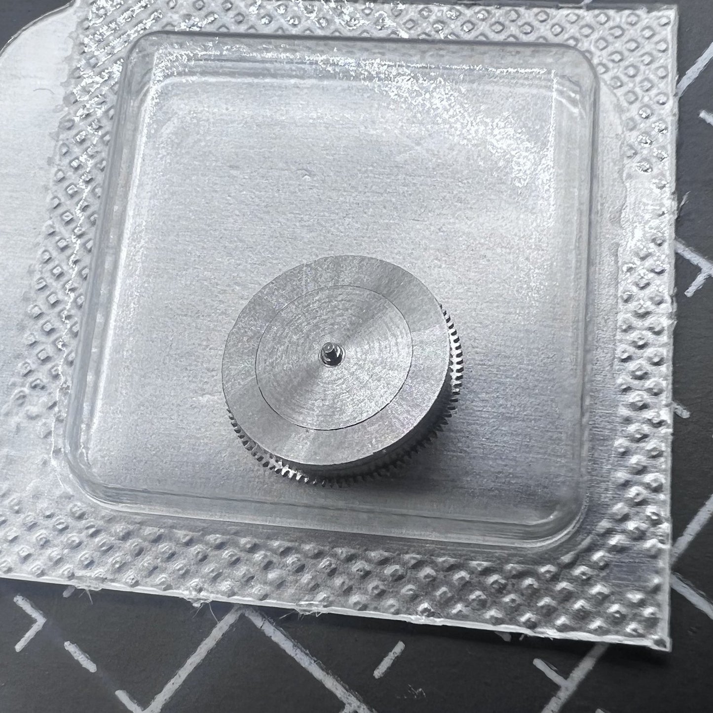 Complete mainspring barrel replacement parts for ETA 2000-1 watch movement, precise and durable.