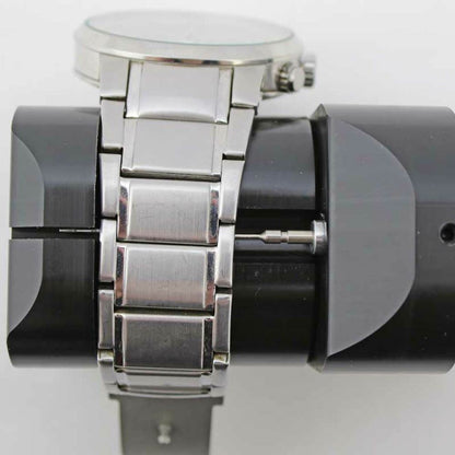 Bergeon 7250 tool for precise horizontal watch bracelet adjustment and link shortening.