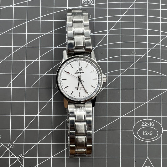 Montre mécanique manuelle argentée de 32 mm, fabriquée à Shanghai, 19 juifs, résistante aux chocs
