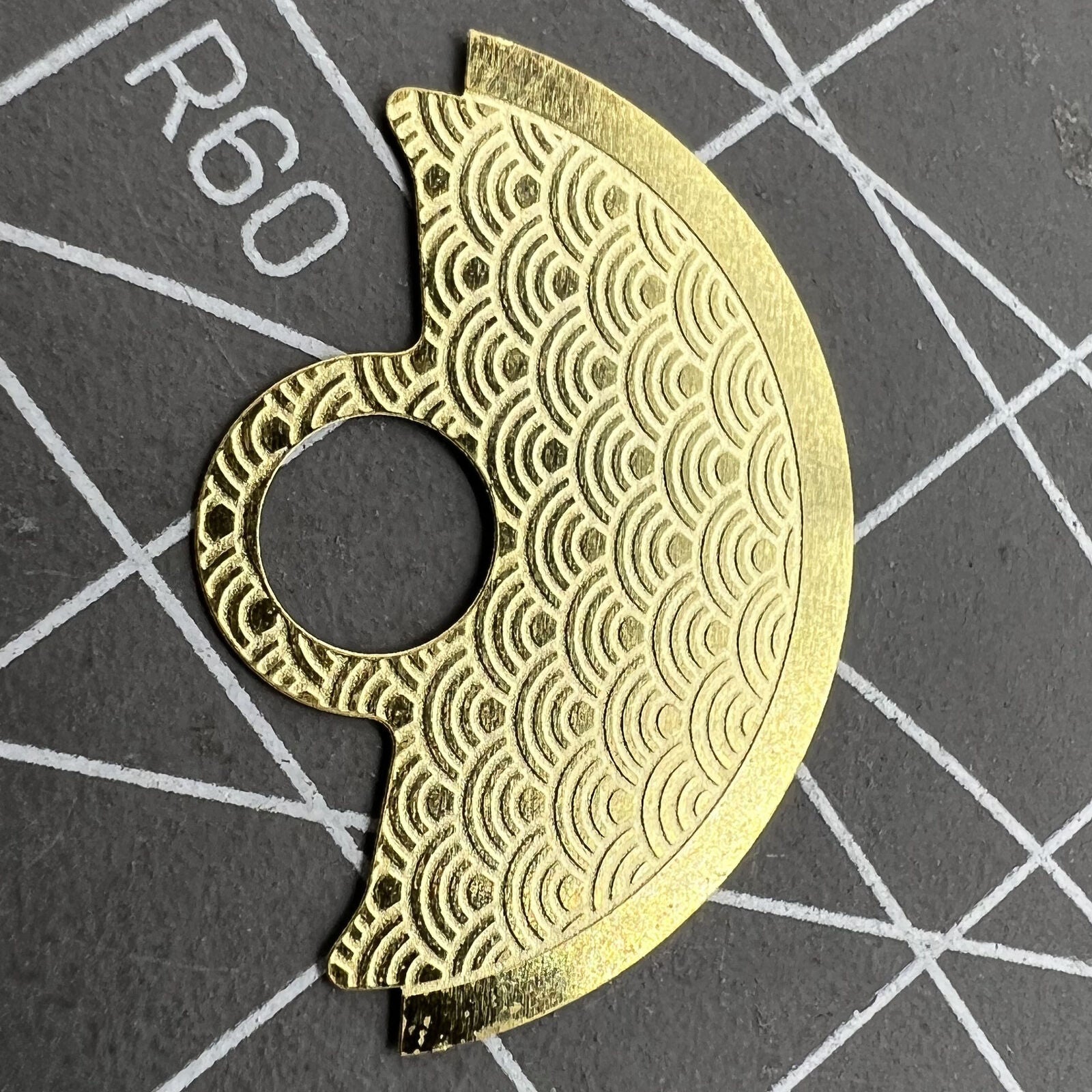 Gold-colored wavy metal plates, Rotorhammer brand, 2 pcs for Miyota 9015 watch movement accessories.