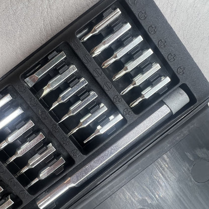 Pr�zisions-Multitool Schraubendrehersatz 24 in 1 aus Legierung mit magnetischen Bits f�r Uhrzubeh�r-Reparatur von