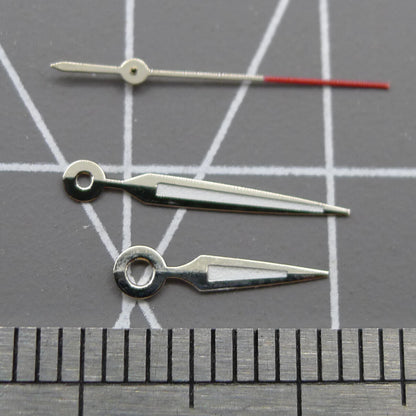 Luminous arrow-shaped watch hands, compatible with Miyota 2035, improve nighttime readability.