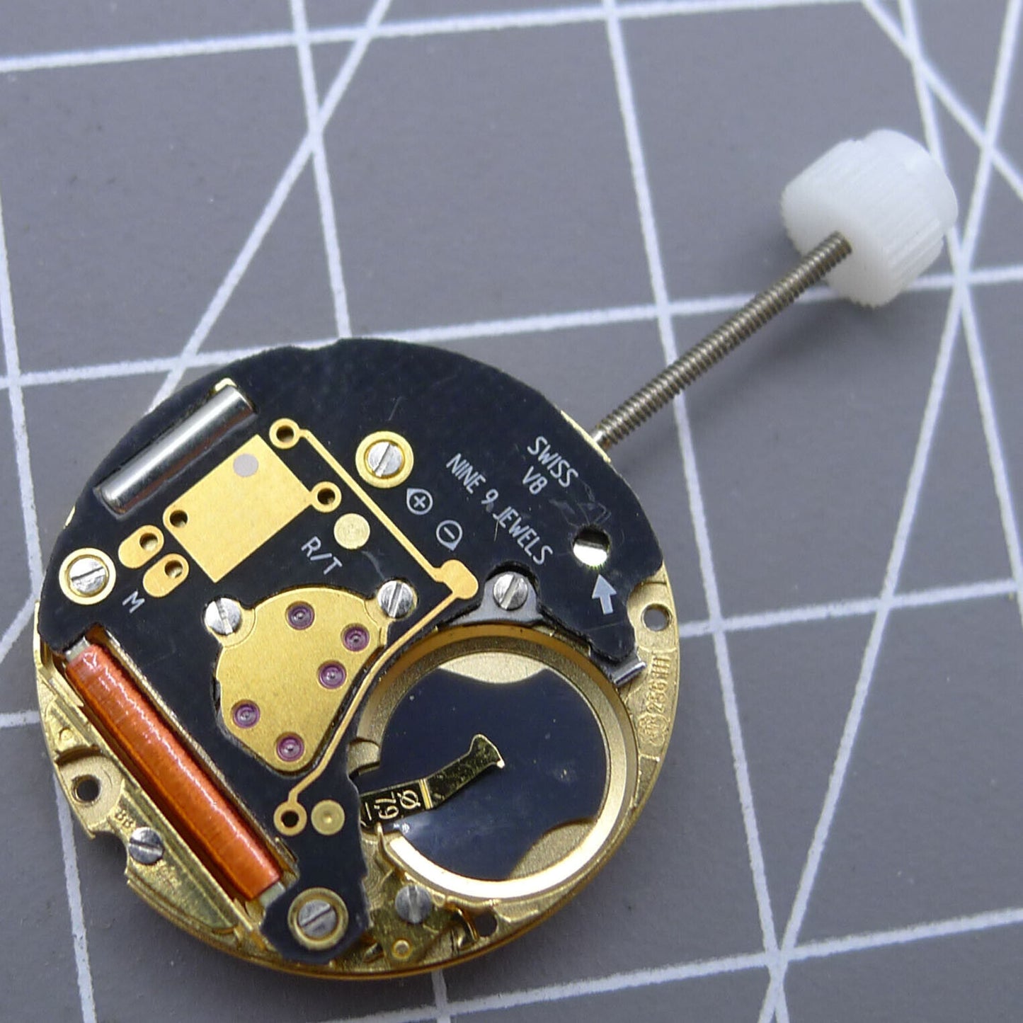 ETA 256.111 Swiss quartz watch movement with golden dial, V8 replacement for ETA256.141 models by ETA.