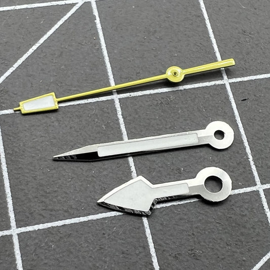 Arrow silver-trimmed watch hands with yellow second hand and green lume, compatible with NH35 NH36 movements.