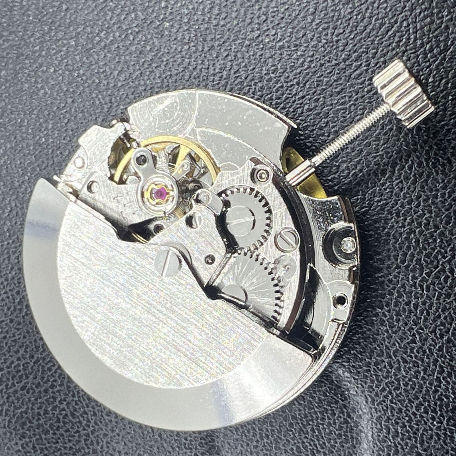 Tianjin Seagull ST6 automatic watch mechanism displaying precise gear movement and craftsmanship.