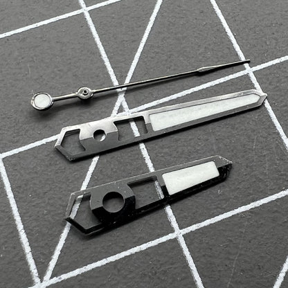 13 mm hohle schwarze Zierleisten mit blauer Leuchtmasse für mechanisches Uhrwerk NH35 NH36 