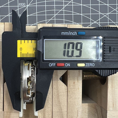 Automatisches Chronographenwerk ETA 7753 mit Anzeige bei 3 6 9 Uhr Position