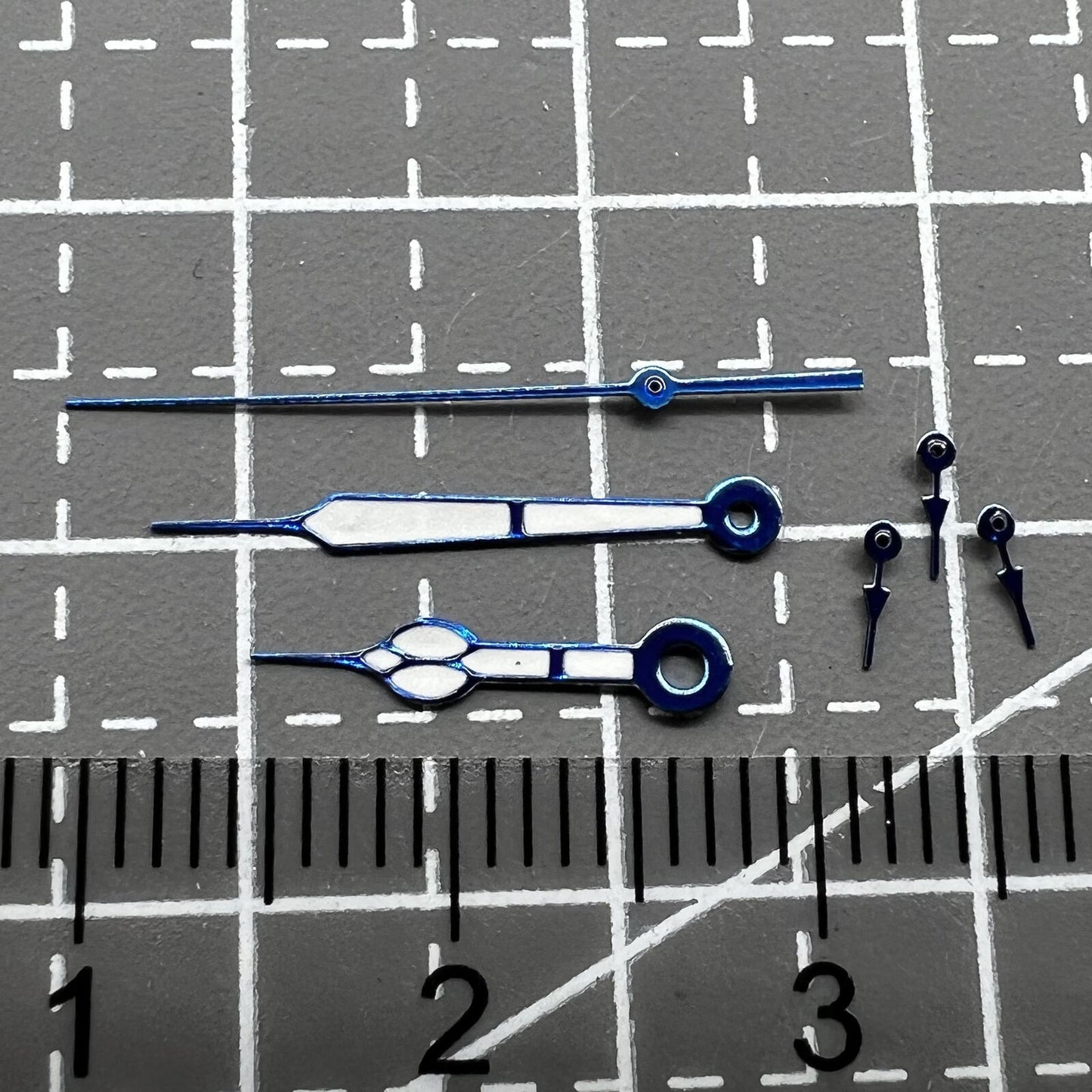 Aiguilles de montre 23 x 18 x 13 mm avec bordure bleue et luminescentes vertes pour mouvement Miyota OS10 0S10 