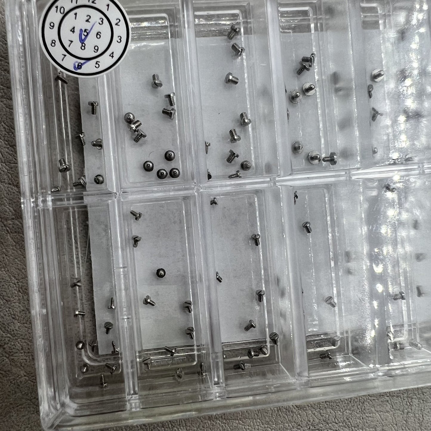 180 Stück Mini Schrauben aus hochwertigem Edelstahl 8 Größen für Gehäuseboden