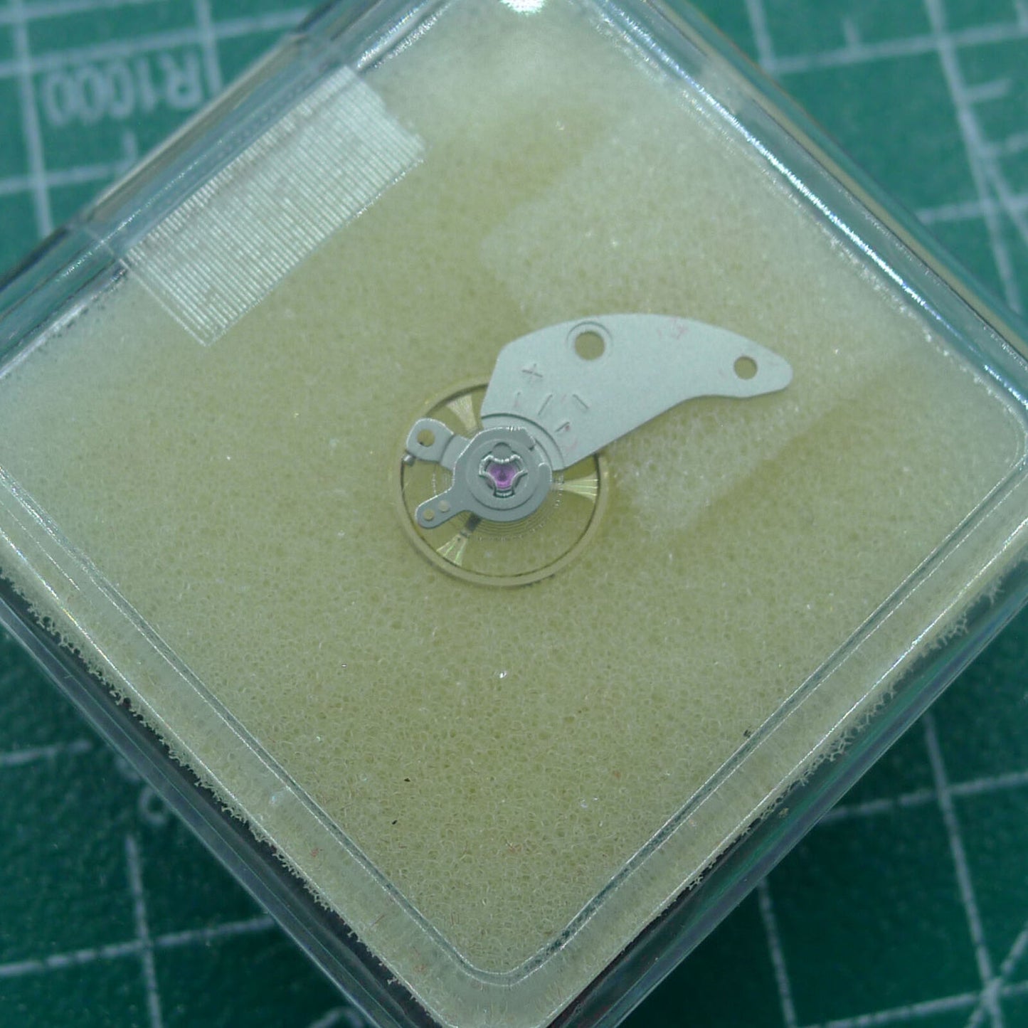 Wholesale watch balance wheel splint for YN55 YN56A movement, compatible with various timepieces.