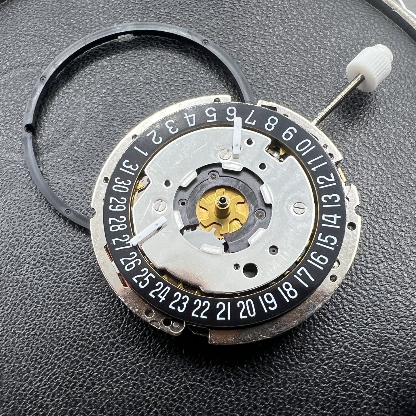 Mouvement à quartz ISA 8271, doré, multifonction, date à 6 heures