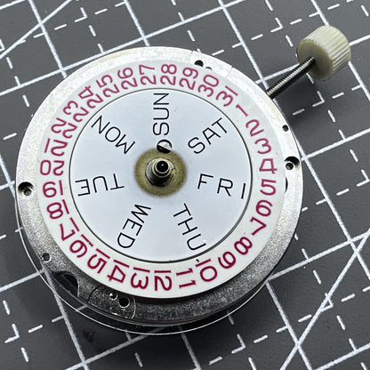 Manuelle Aufzugsuhr mit Swiss RONDA MATIC 1217-21 Uhrwerk, detaillierte Zerlegung und mechanische Bauweise.