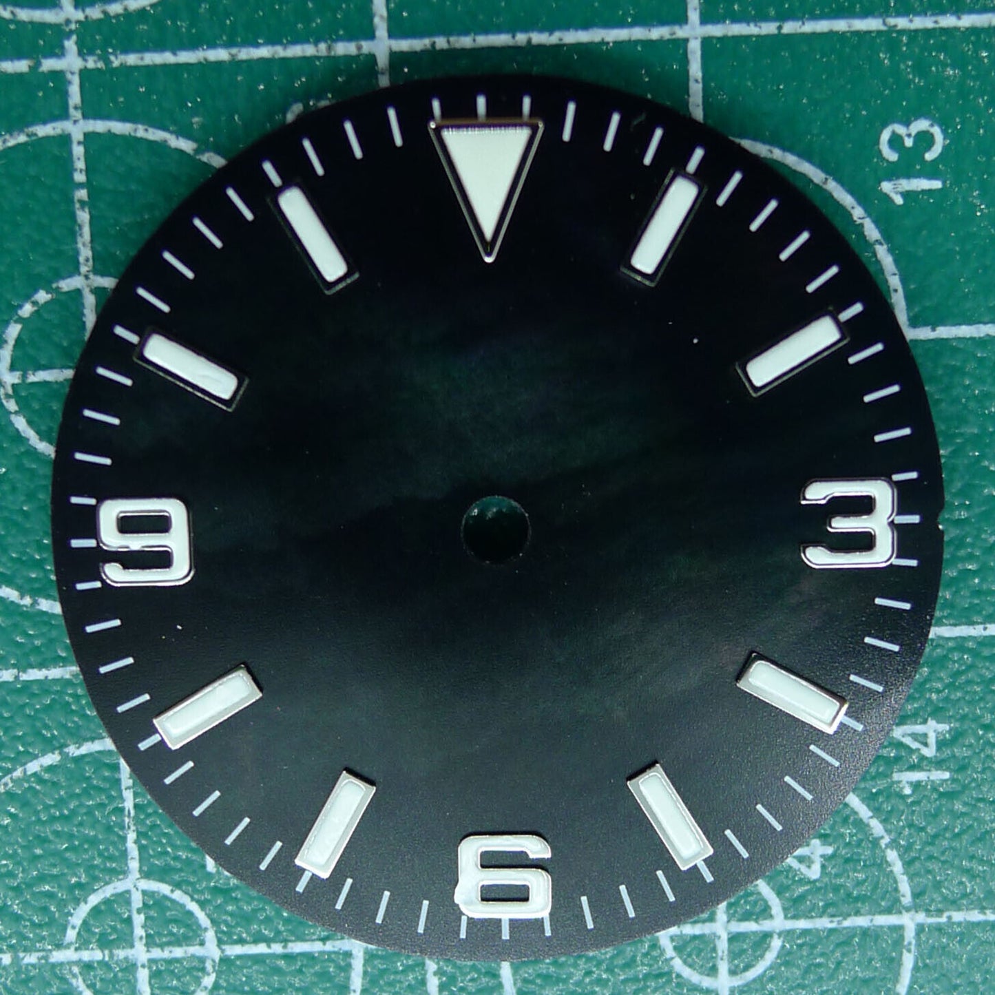 Wholesale 28.5mm green lume numeral watch dial for NH35 4R35 movement, luminous markers for easy reading.