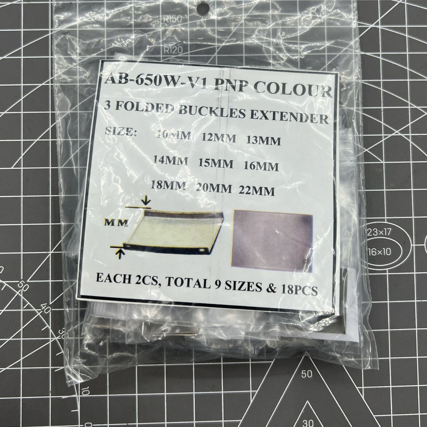 Silver 3-fold watch strap buckles extenders, 18 pieces in 9 sizes for versatile watch adjustments.