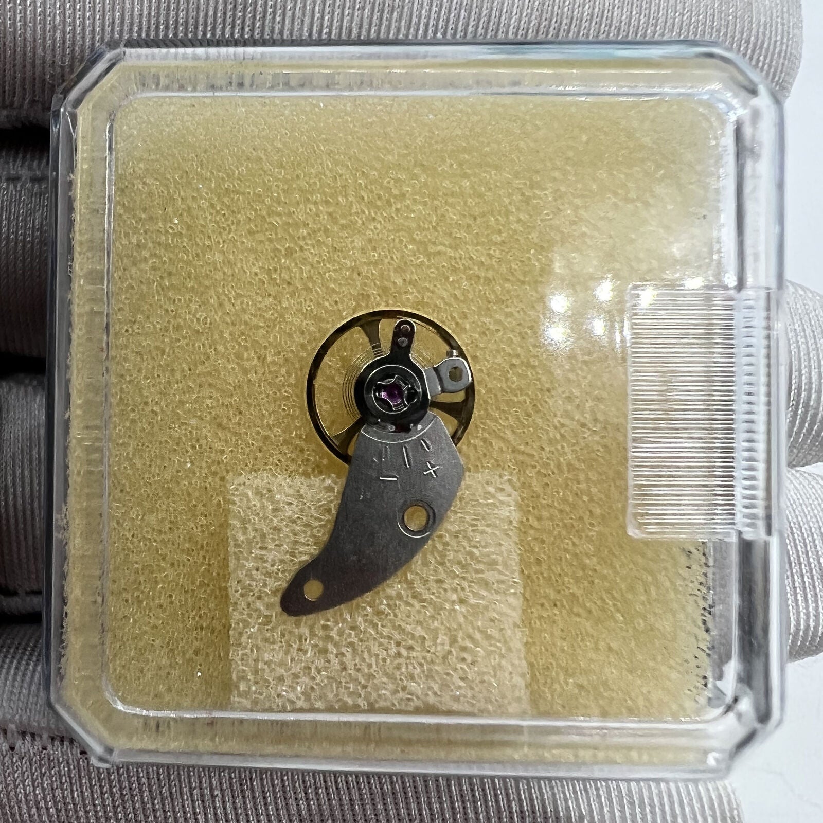 Original YN55 YN56 watch balance wheel splint #80, precise fit for reliable movement performance.