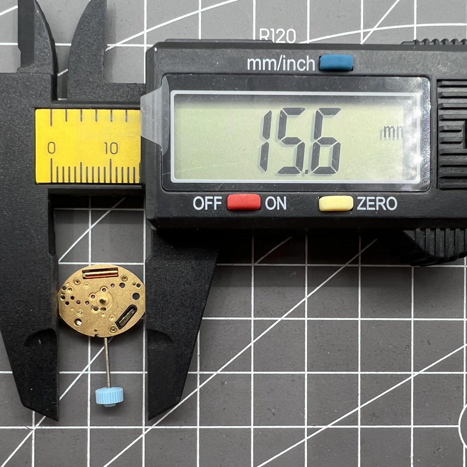 Swiss ETA 980.153 quartz watch movement with 2 hands, precision craftsmanship by ETA for accurate timekeeping in accessories.