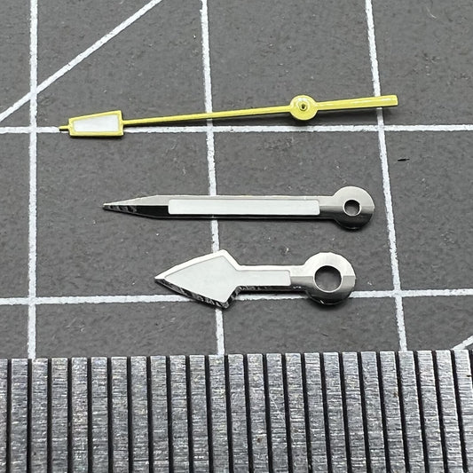 Arrow silver-trimmed watch hands with yellow second hand and green lume, compatible with NH35 NH36 movements.