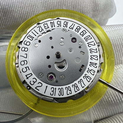 In Japan hergestelltes Miyota/Citizen 9019, japanisches automatisches mechanisches Uhrwerk, Datum bei 3/6