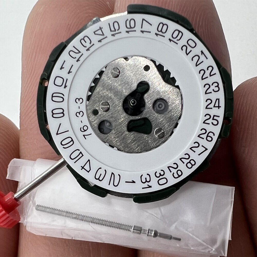 Quartz movement Miyota 2115 with 3 hands and date at 3, reliable watch component for precision timekeeping.