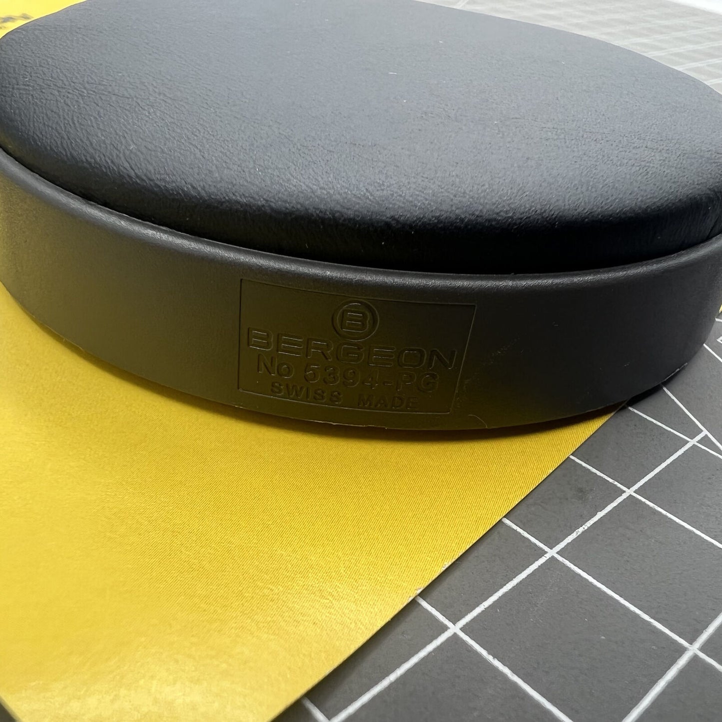 Swiss Bergeon 5394-PG 80mm cushion watch case with soft padding for secure watch storage and protection.