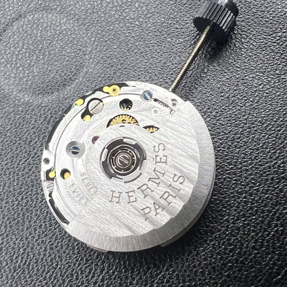 Swiss ETA 204.911 mechanical watch movement by ETA with automatic winding and precision engineering.