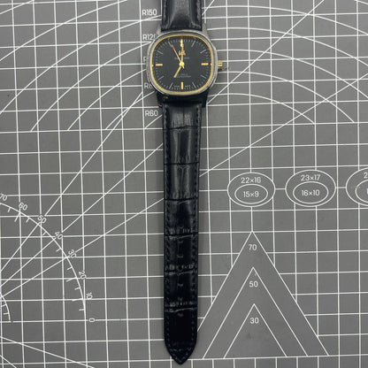 Shanghai Factory 34mm manual mechanical watch with black dial, 19 jewels, shock-resistant for daily wear.