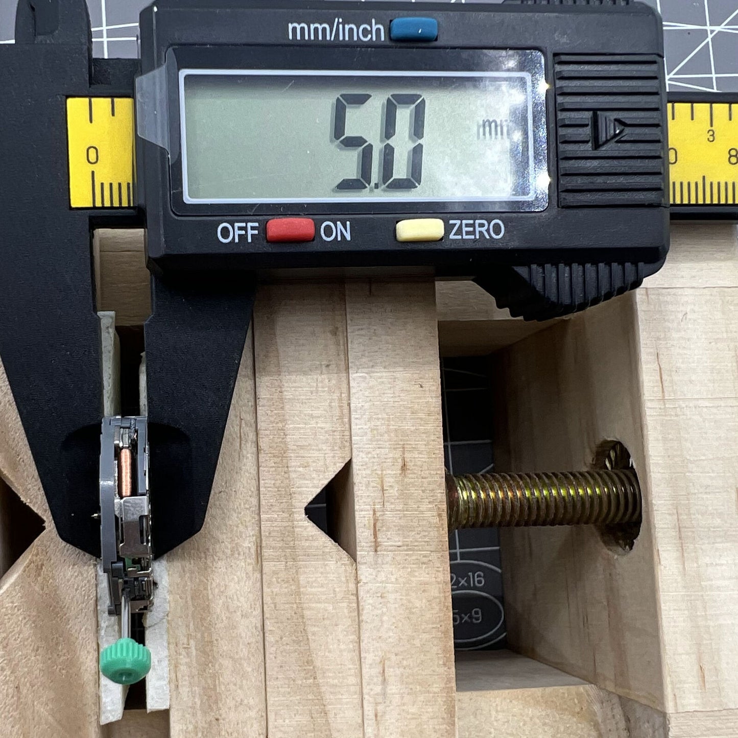 Miyota FS20 chronograph watch movement with date at 3, Japan-made quartz for accurate timekeeping.