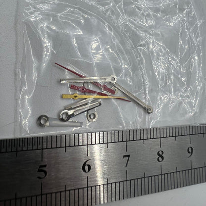Aiguilles de montre luminescentes argentées pour mouvement à quartz Miyota 2035 P1-H4-C120 