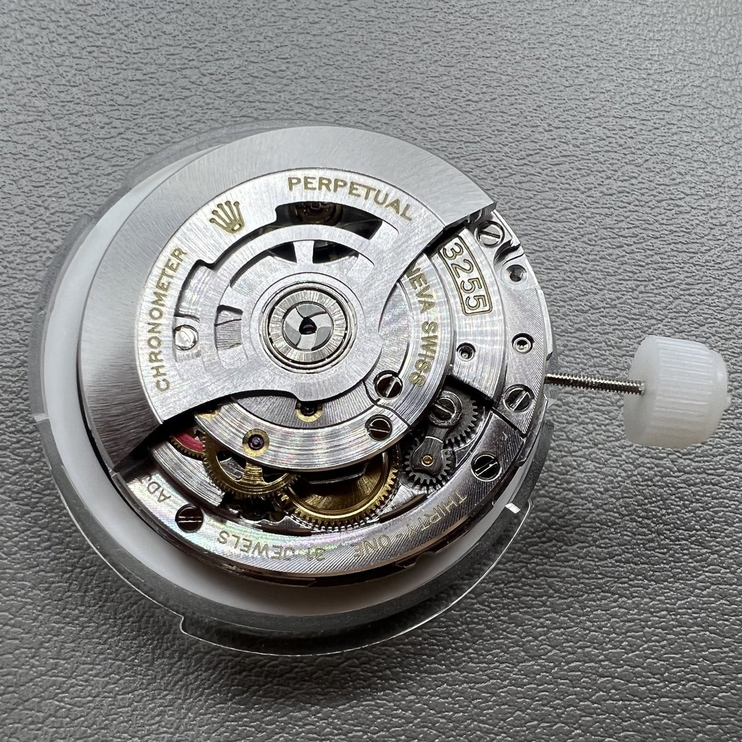 Automatik Uhr China Made Ref 3255 schmaler Kalender Doppeldatum Mechanik