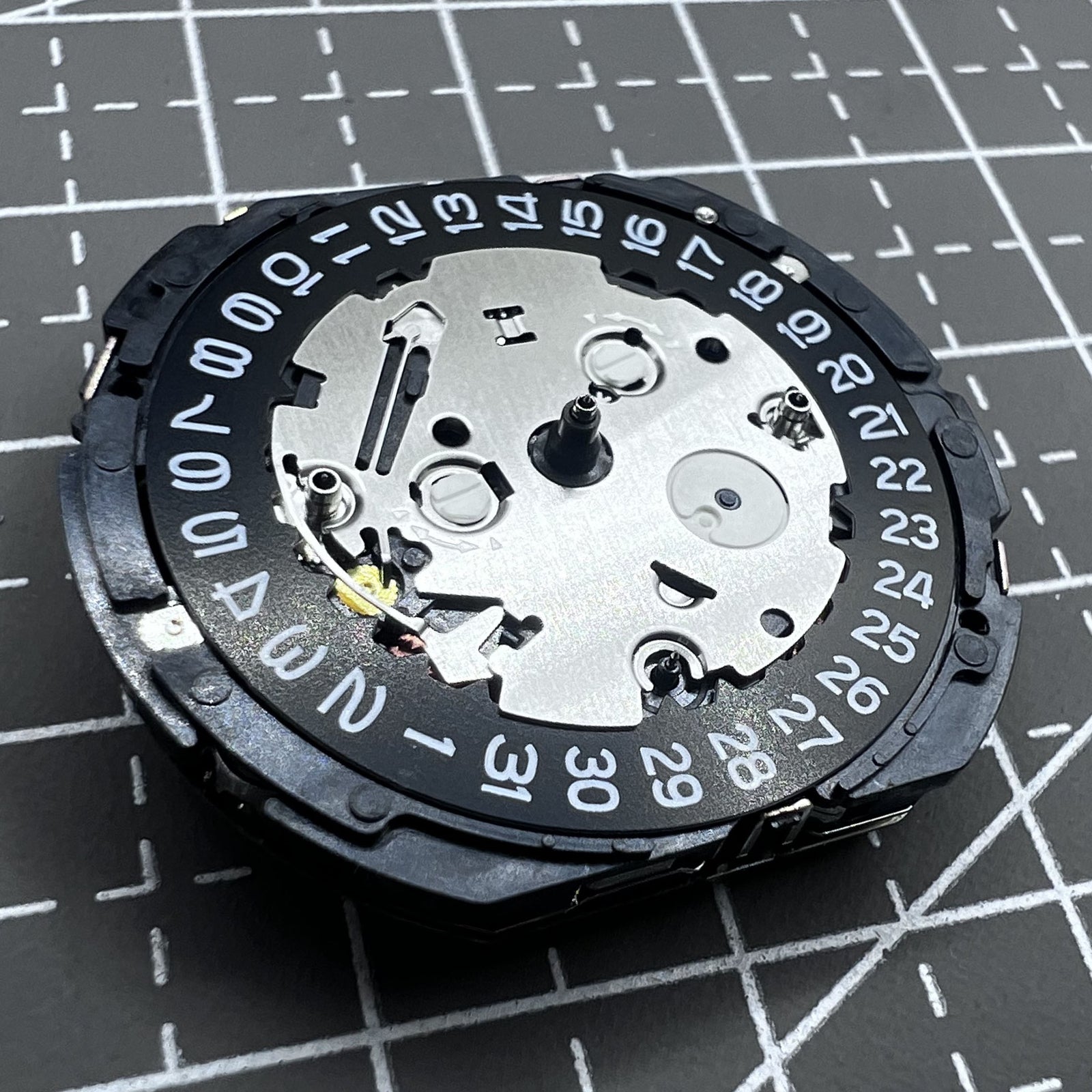 Seiko Japan 5T82A quartz movement for precise timekeeping in watch accessories.