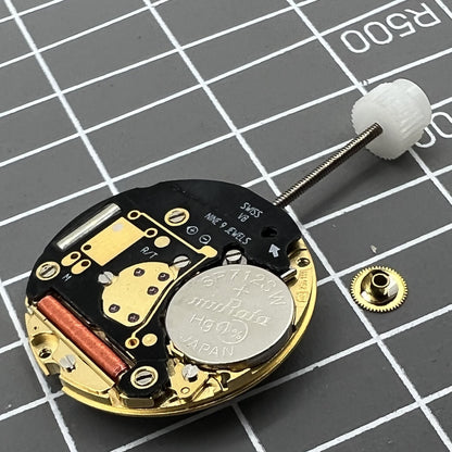 Mouvement à quartz <tc>ETA</tc> 256.111 V8, remplacement du <tc>ETA</tc> 256.141, cadran blanc, 3 aiguilles 