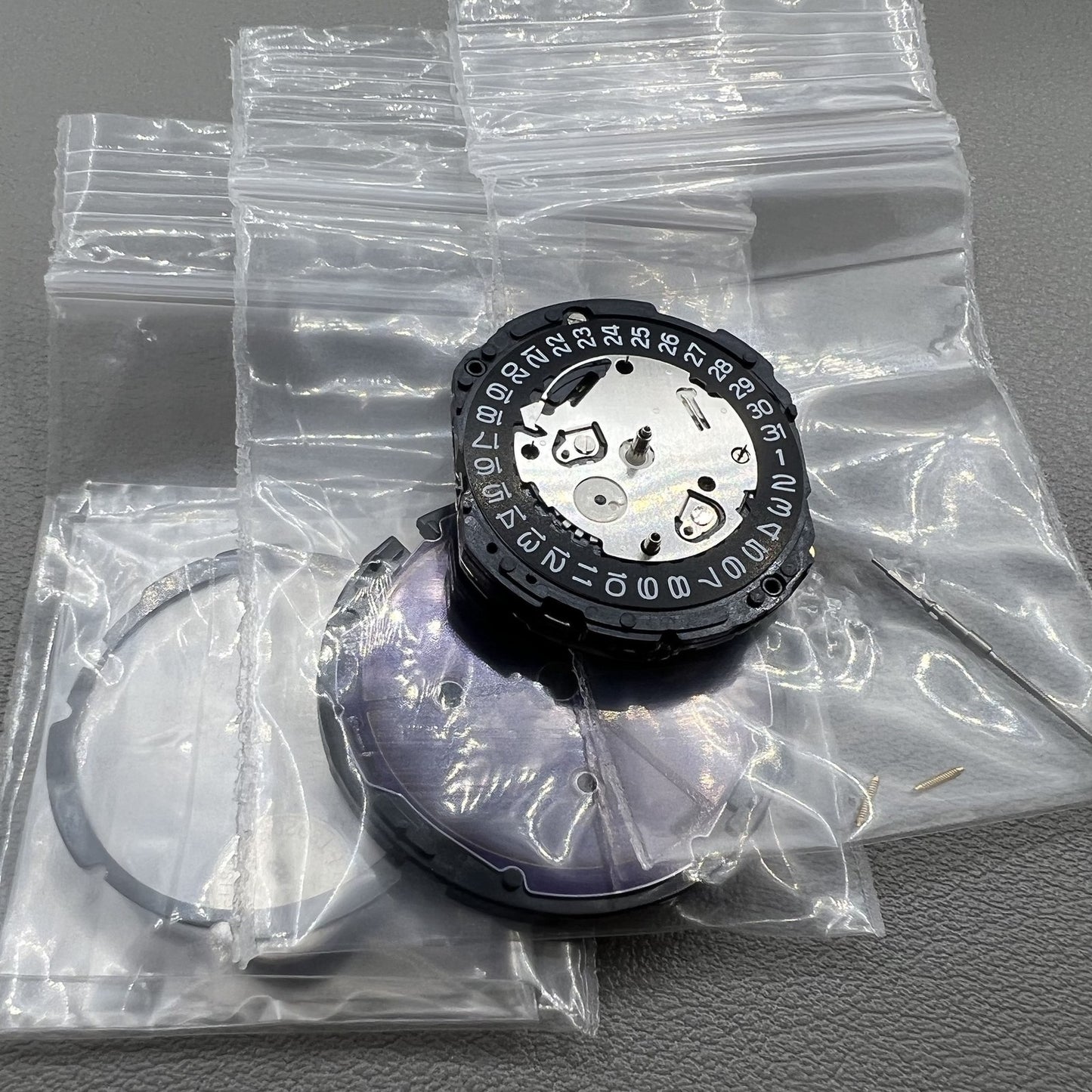 Seiko V174A Quartz watch movement, precision timekeeping with Japanese craftsmanship.