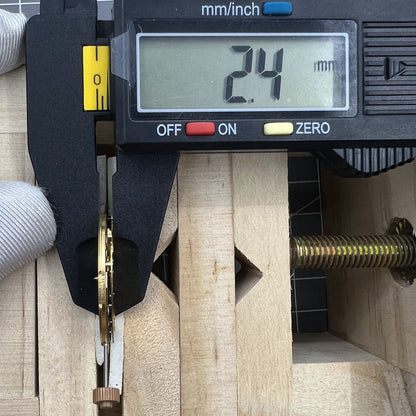 Swiss Made Ronda 6003D quartz watch movement for precise timekeeping in watch accessories.