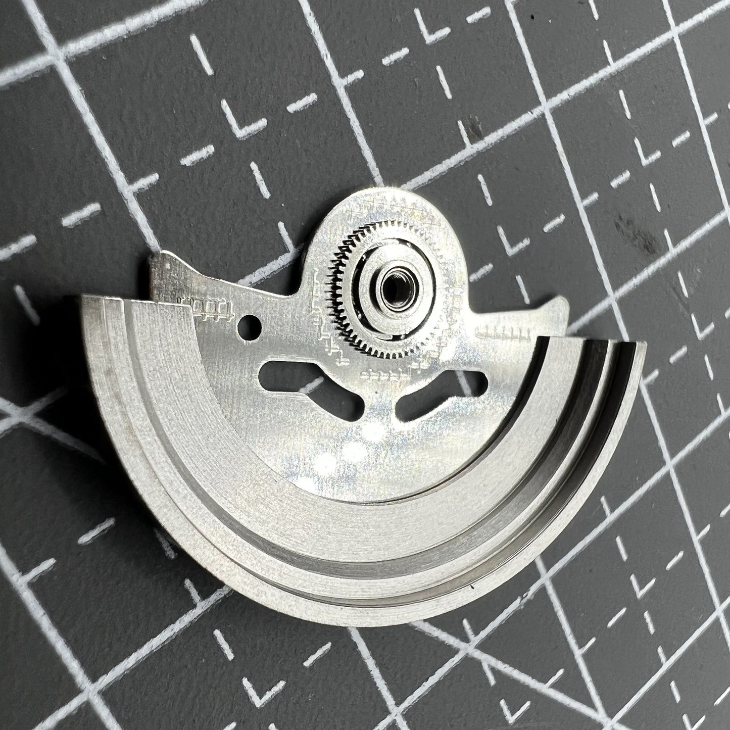 Schwungmasse Rotor f�r NH35 Uhrwerk von Schwungmasse, pr�zises Ersatzteil f�r Uhrenreparatur.
