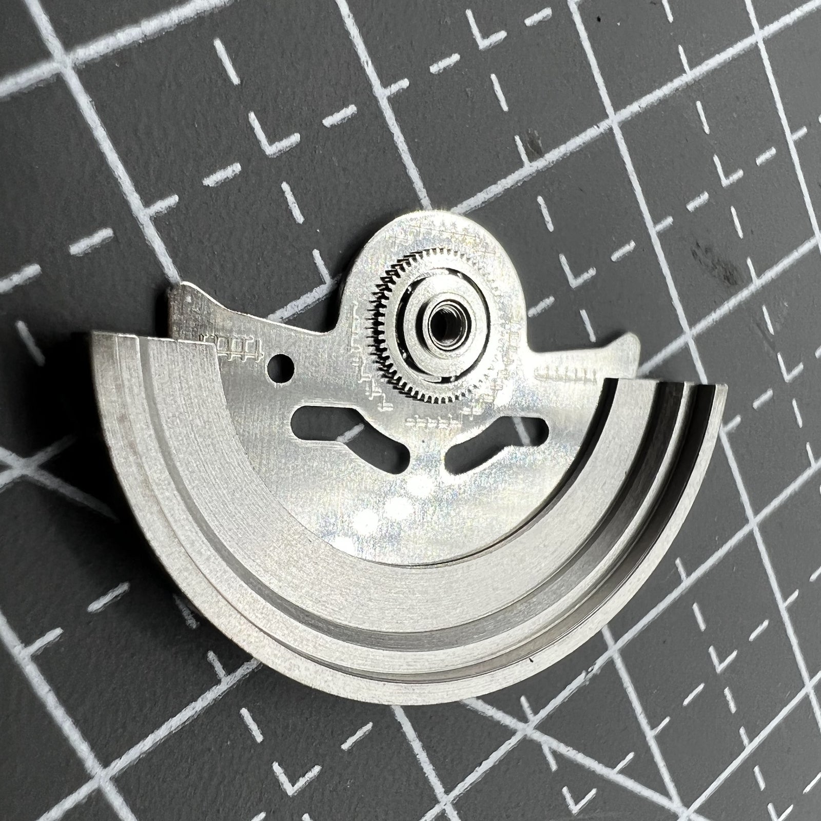 Schwungmasse Rotor f�r NH35 Uhrwerk von Schwungmasse, pr�zises Ersatzteil f�r Uhrenreparatur.