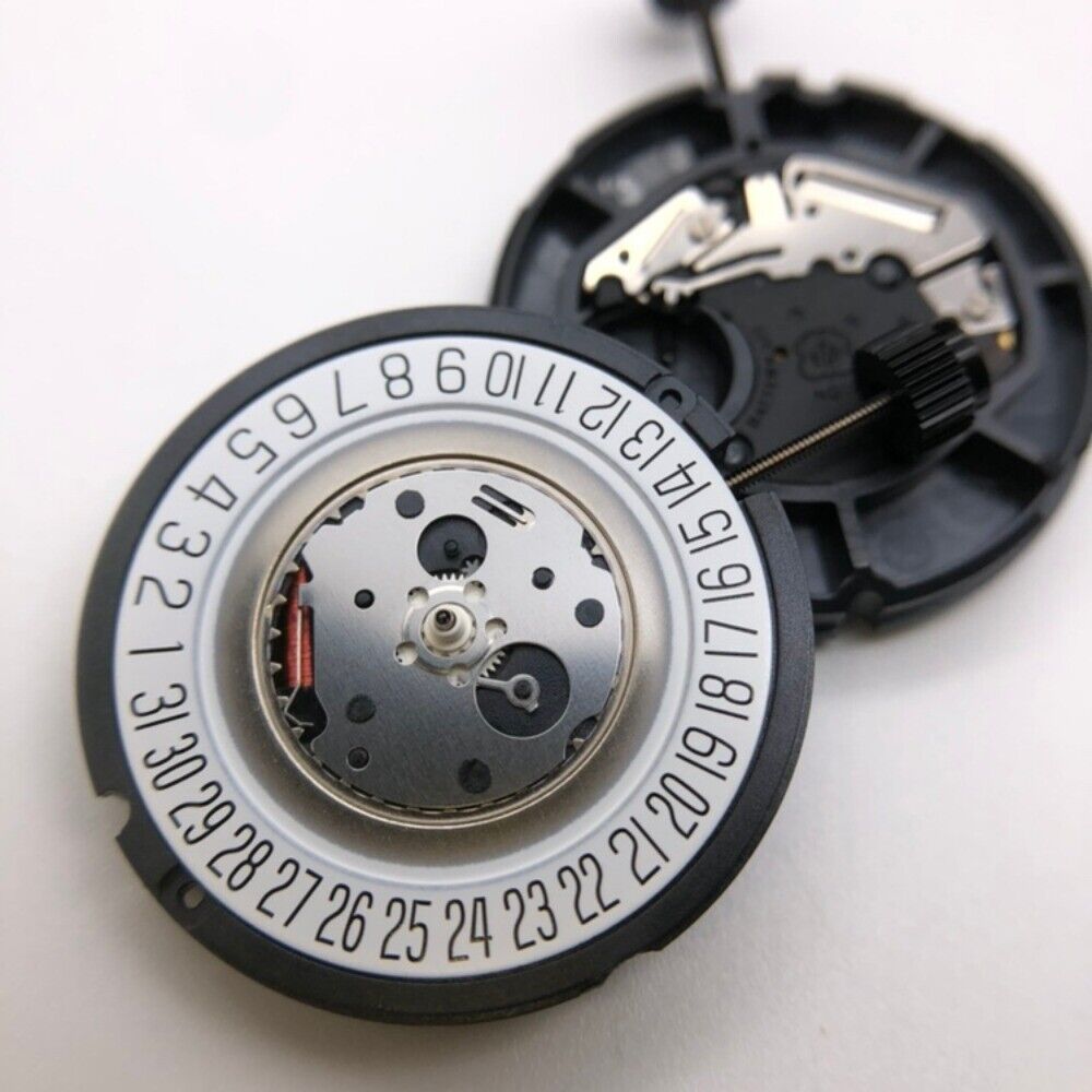 Swiss ETA 805.112 quartz watch movement with 3 hands and date at 3/6, precise timekeeping