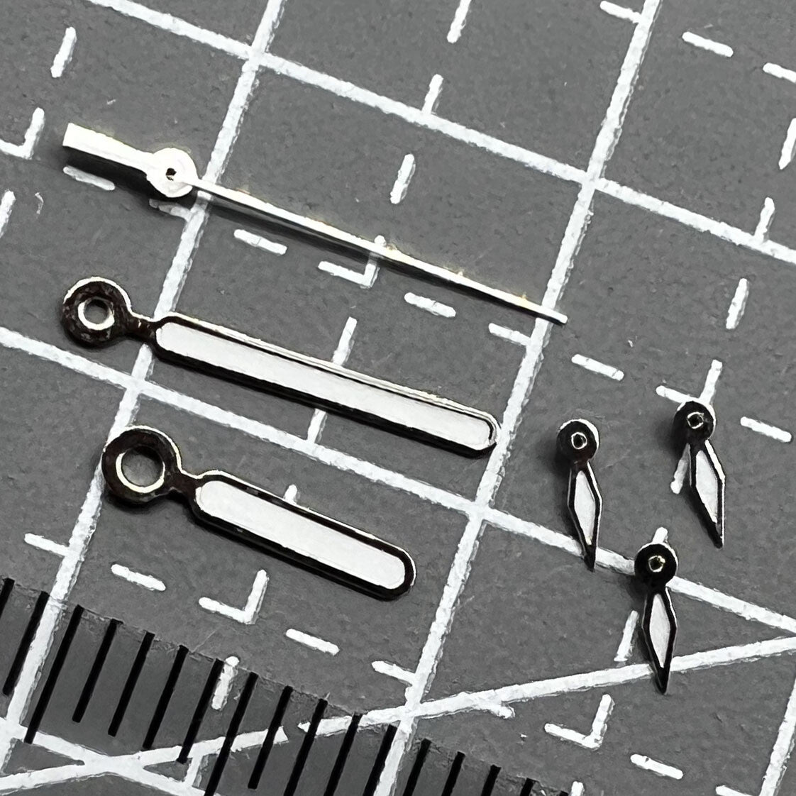 2 Sets Pack Grünes Leuchtzeiger Rund Spitz 11.5mm für VD53 VD54 VD57 Uhrwerk