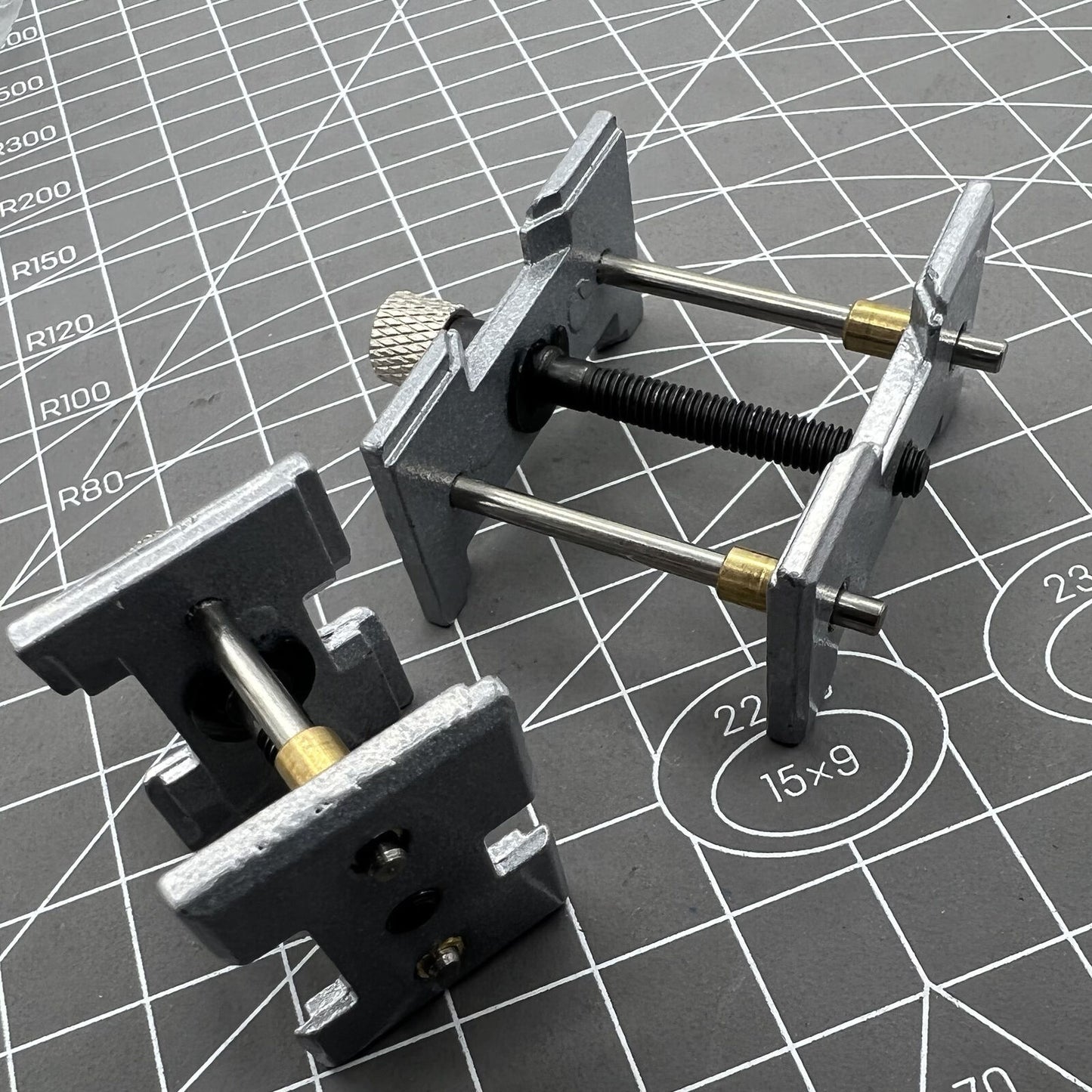 Ensemble de 2 supports de mouvement pour boîtier de montre, pince d'horloger en métal, outil de réparation
