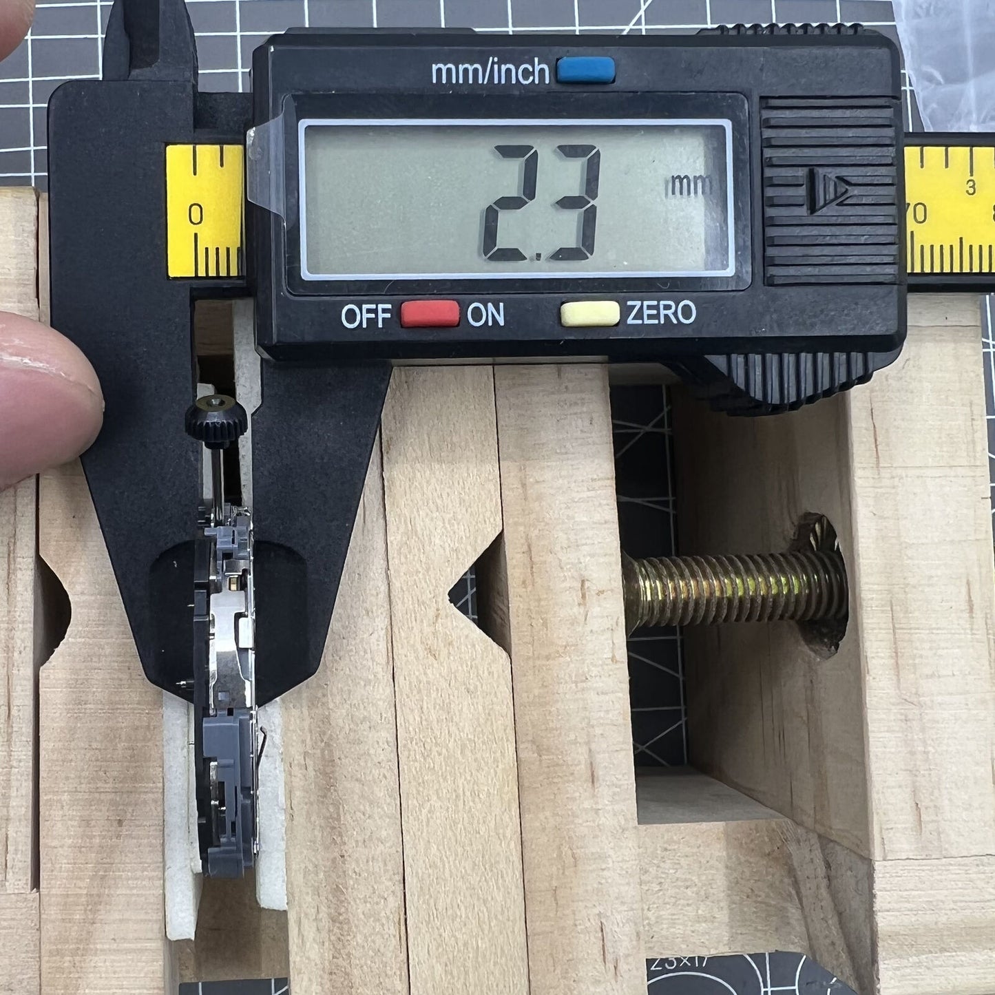 Miyota 6S20 quartz watch movement with date at 3, small seconds at 6 and 9, precise timekeeping by Miyota.