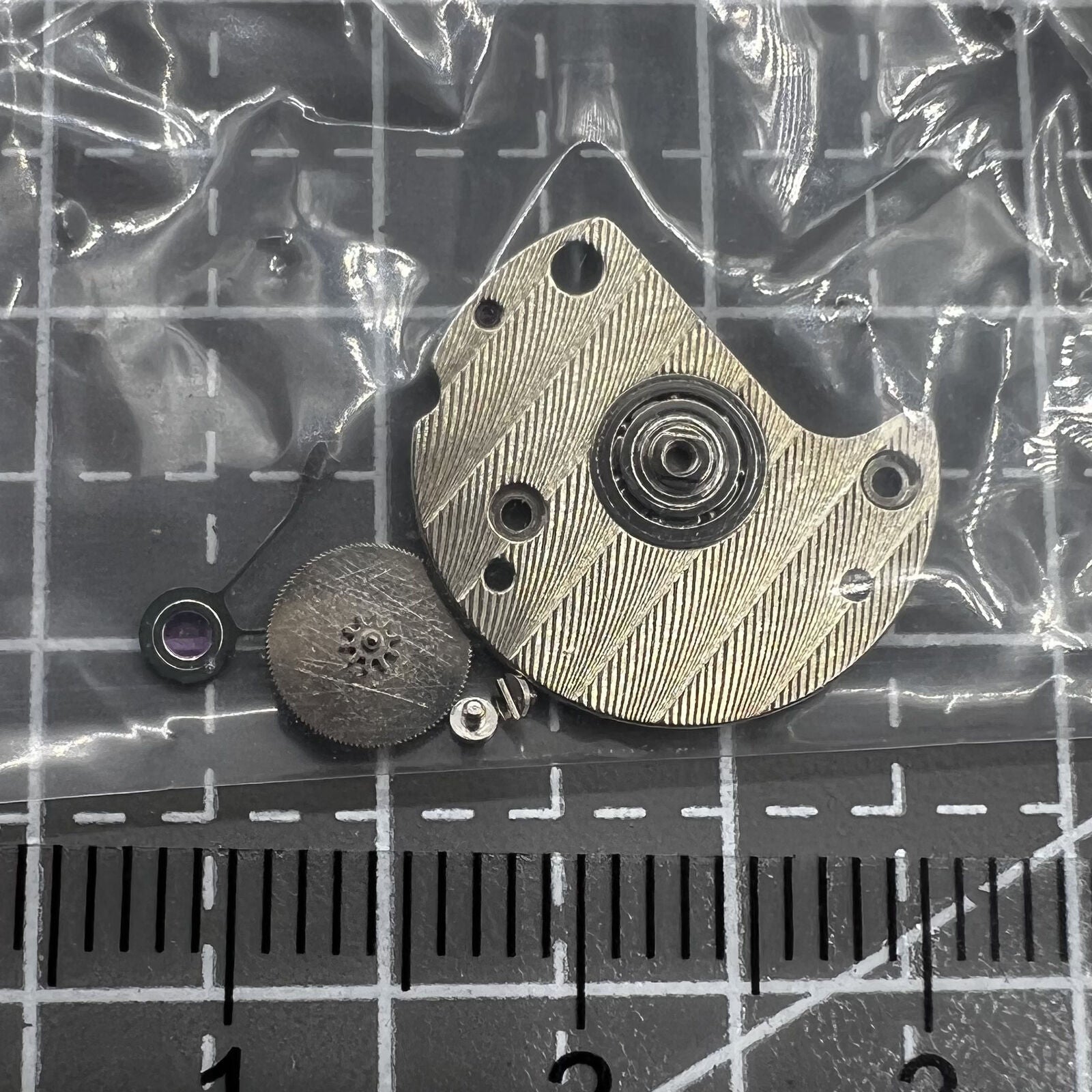 Seagull ST17 automatic wheel bridges set with screws for accurate watch movement assembly and repair.