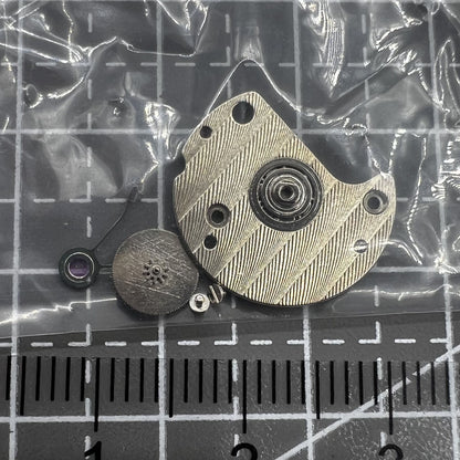 Seagull ST17 automatic wheel bridges set with screws for accurate watch movement assembly and repair.