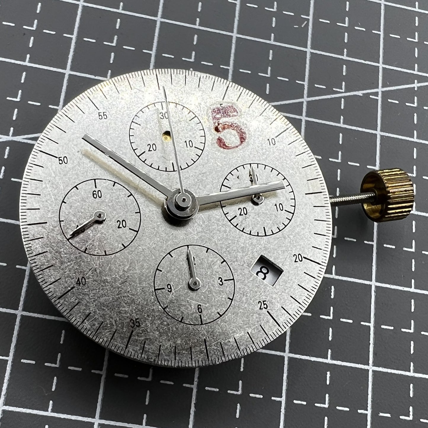 Dandong Automatisches Mechanisches Uhrwerk Model 7753 Kleine Sekunde bei 9 Uhr Mechanismus