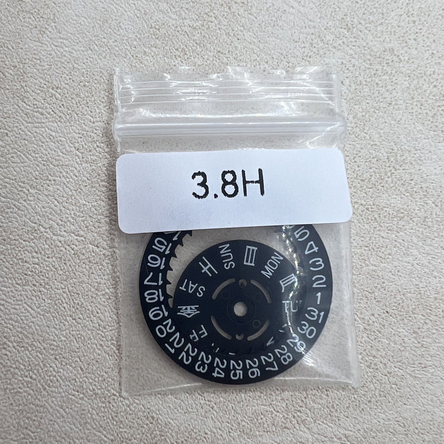 Schwarze Datumsscheibe mit gr�nem Leuchtmittel f�r Seiko NH36 Uhrwerk, gut lesbar und langlebig