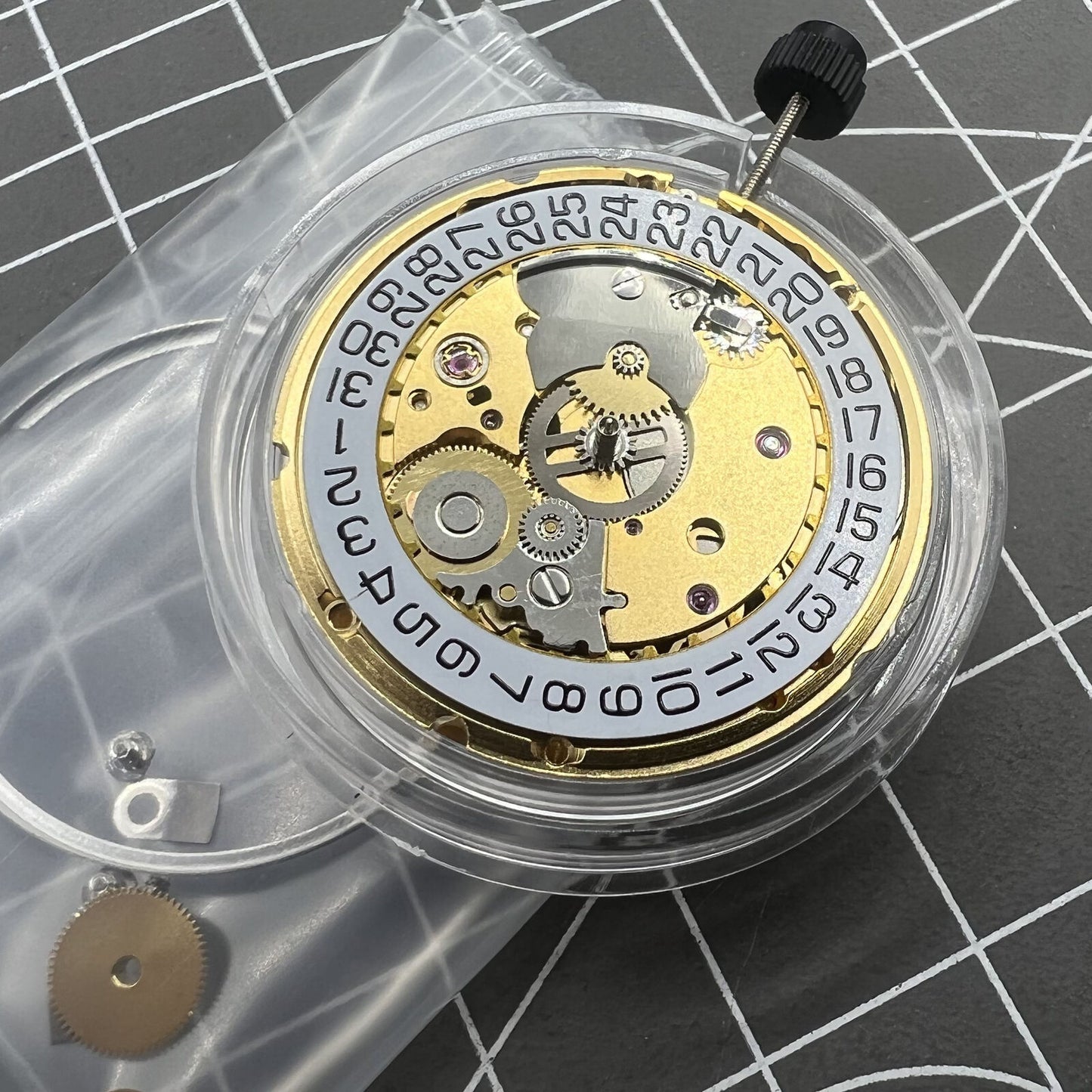 Golden PT5000 automatic watch movement by ETA, ETA2824/SW200 replacement for precise mechanical timekeeping.