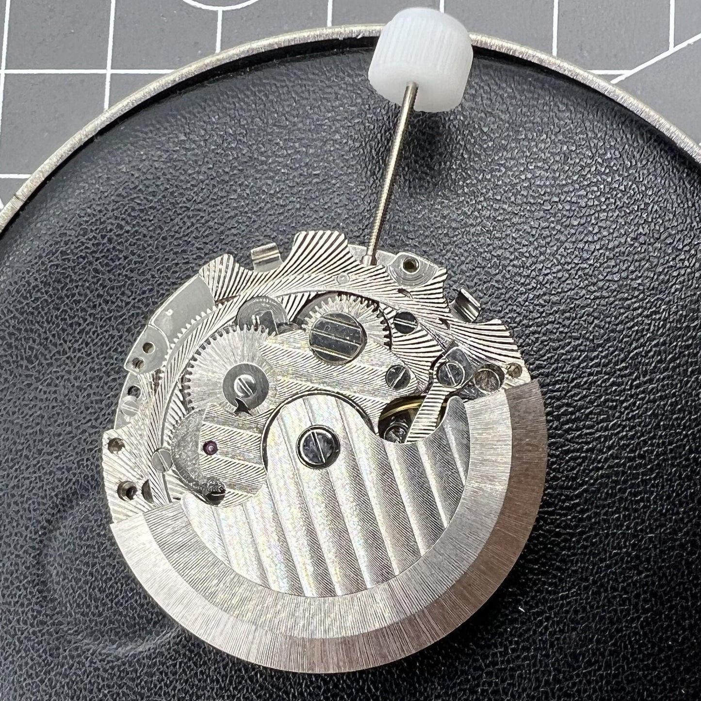Mouvement mécanique à calendrier perpétuel de Shanghai, remplacement de l'ETA7751