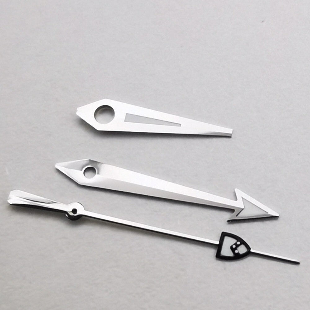 Silver pointed second hand with green lume, compatible with NH35/36 movements, for precise timekeeping.