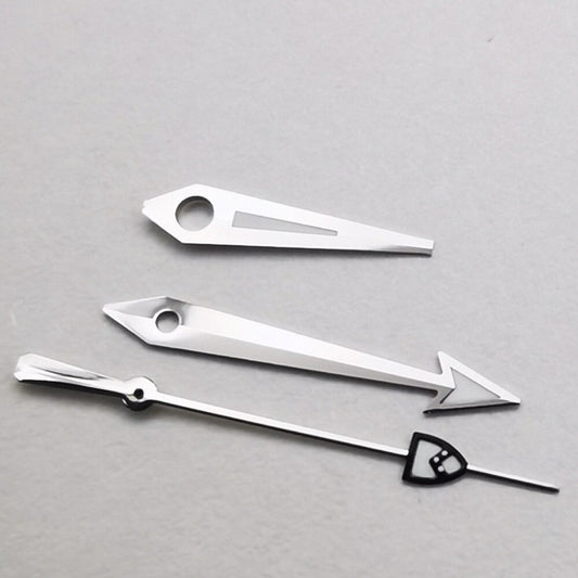 Silver pointed second hand with green lume, compatible with NH35/36 movements, for precise timekeeping.