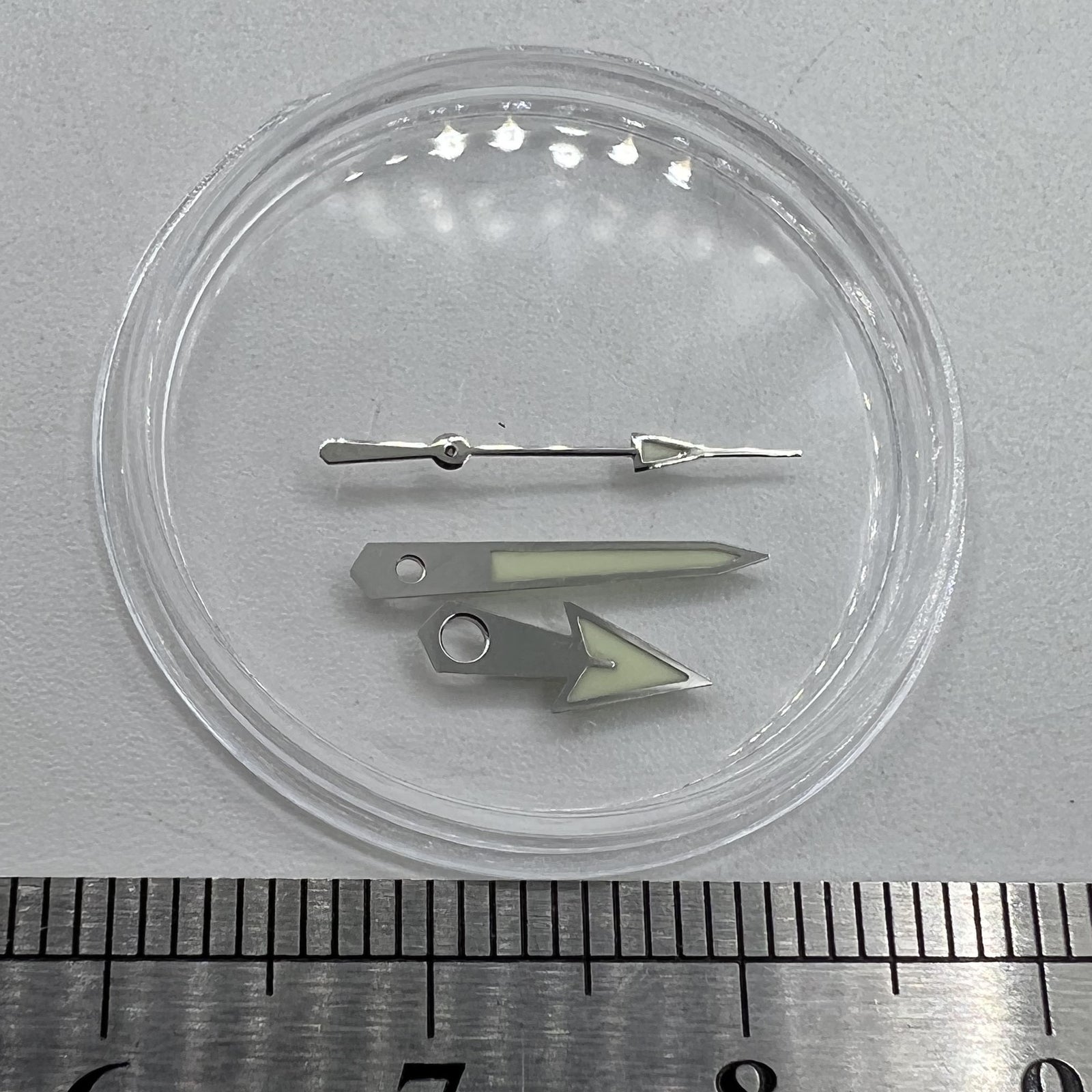 Green lume arrow watch hands with silver trim, 12mm, for Miyota NH35/NH36/NH38 movements.